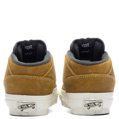 Premium Half Cab 33 Golden Brown