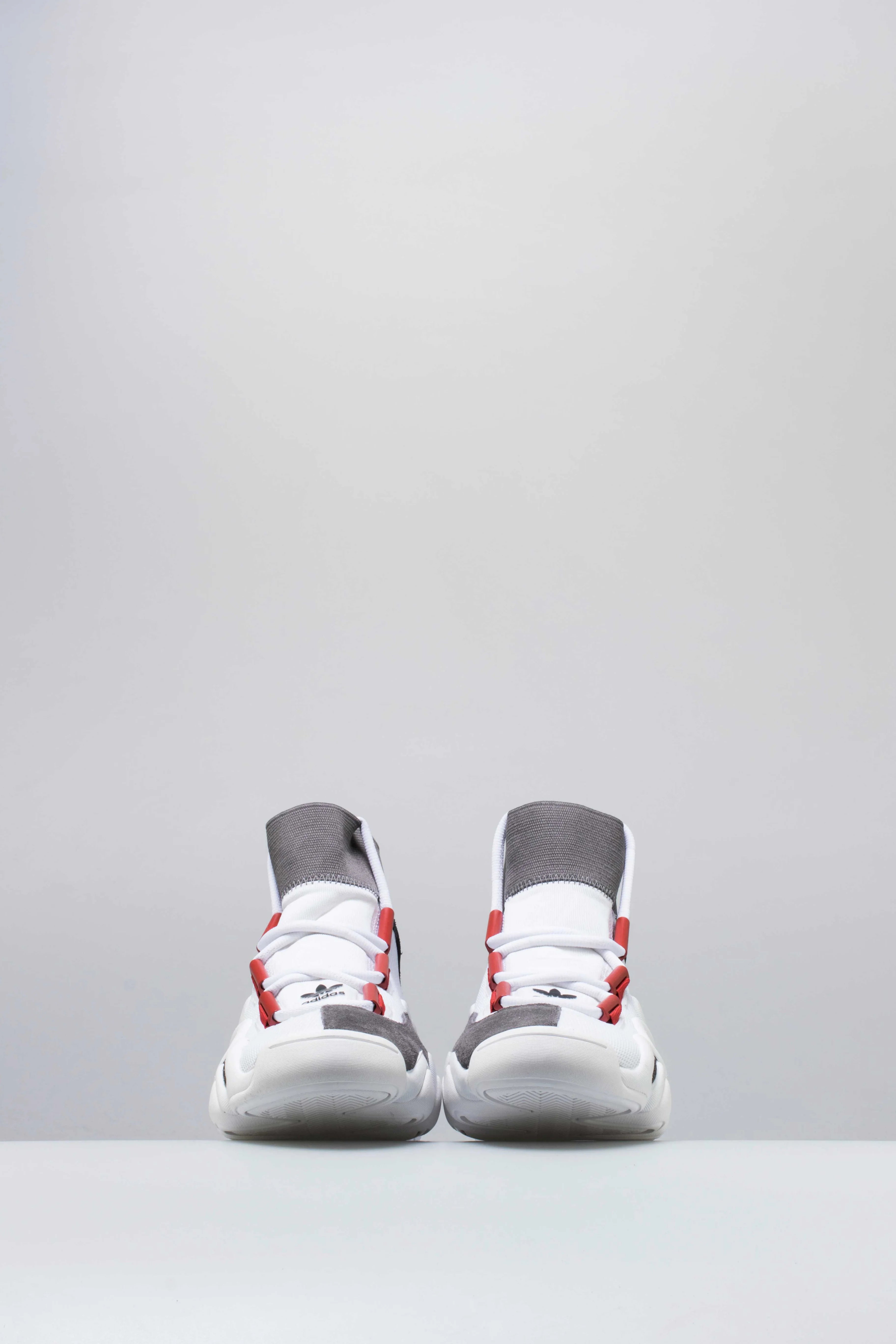 Crazy 8 A D Parallel Dimension Mens Shoe White Red Black