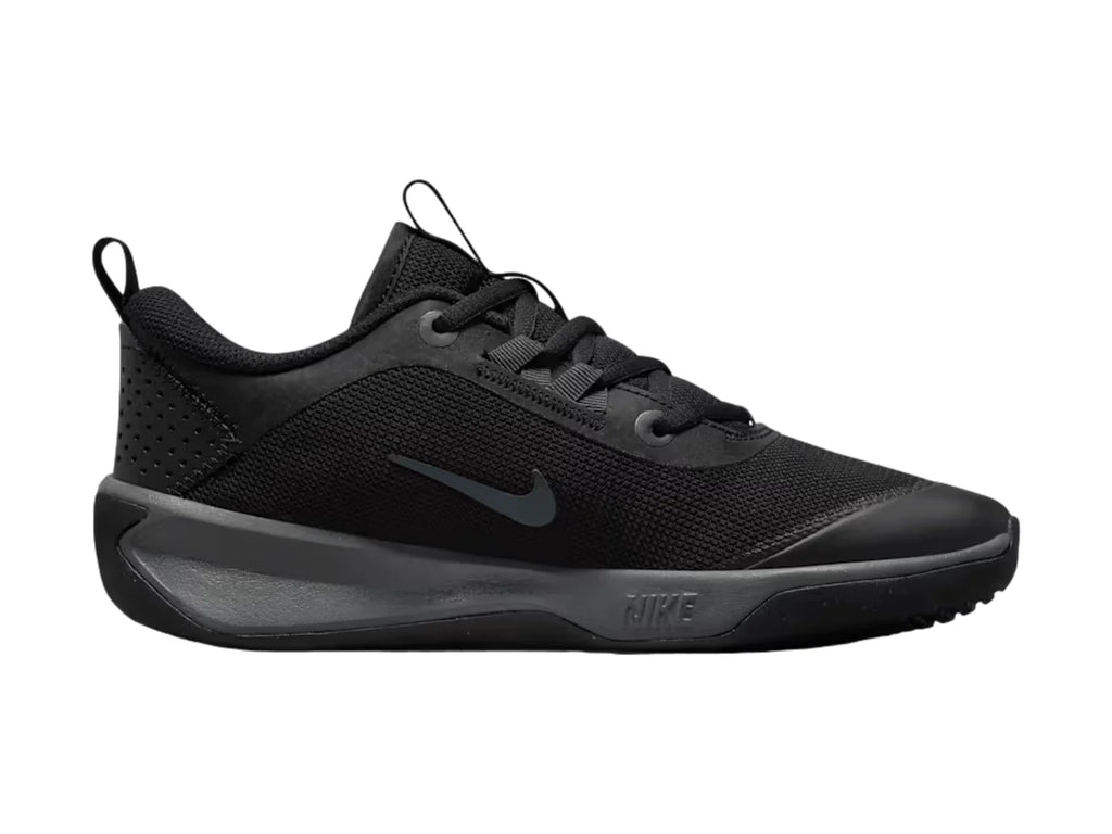 Tenis Nike Omni Multi Court Negro para Niño