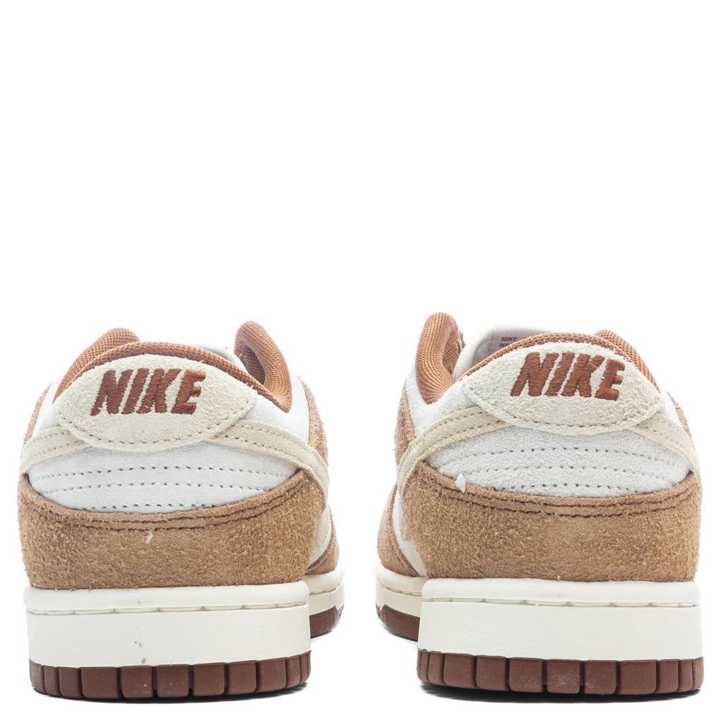 Dunk Low Retro Premium Medium Curry Sail Fossil
