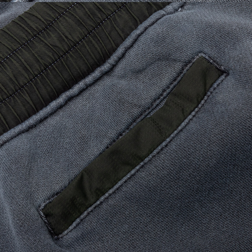 Marc Sweatshort Navy Pigment