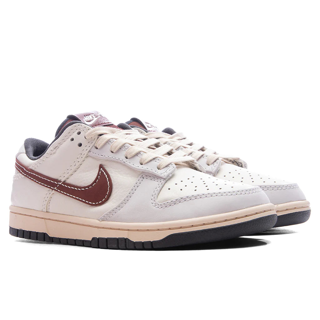 Dunk Low Dark Pony Soft Pearl Pearl White