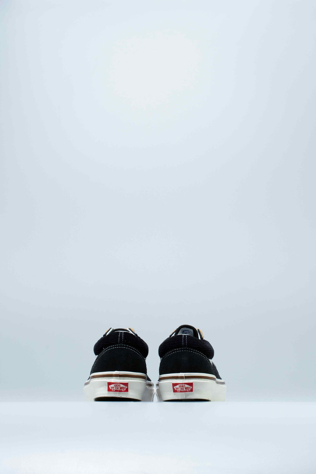 Anaheim Factory Old Skool 36 DX Mens Shoe OG Black Suede Corduroy