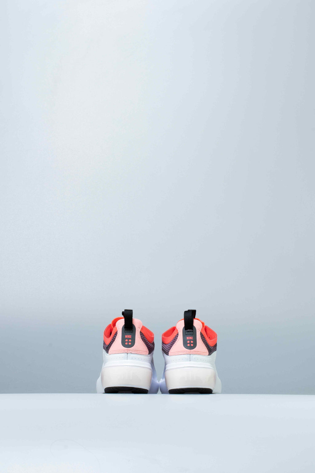 Air Max Dia SE QS Womens Shoe White Black Pink