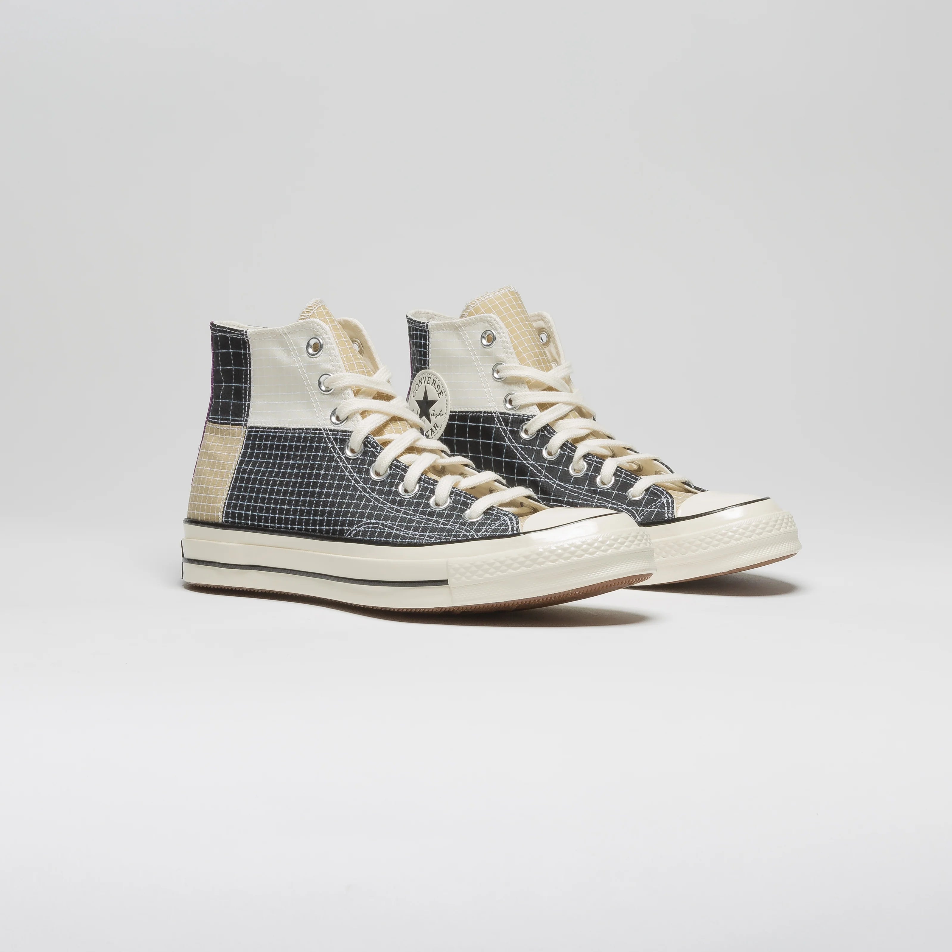 Chuck Taylor 70 High Top Mens Lifestyle Shoe Black Grey