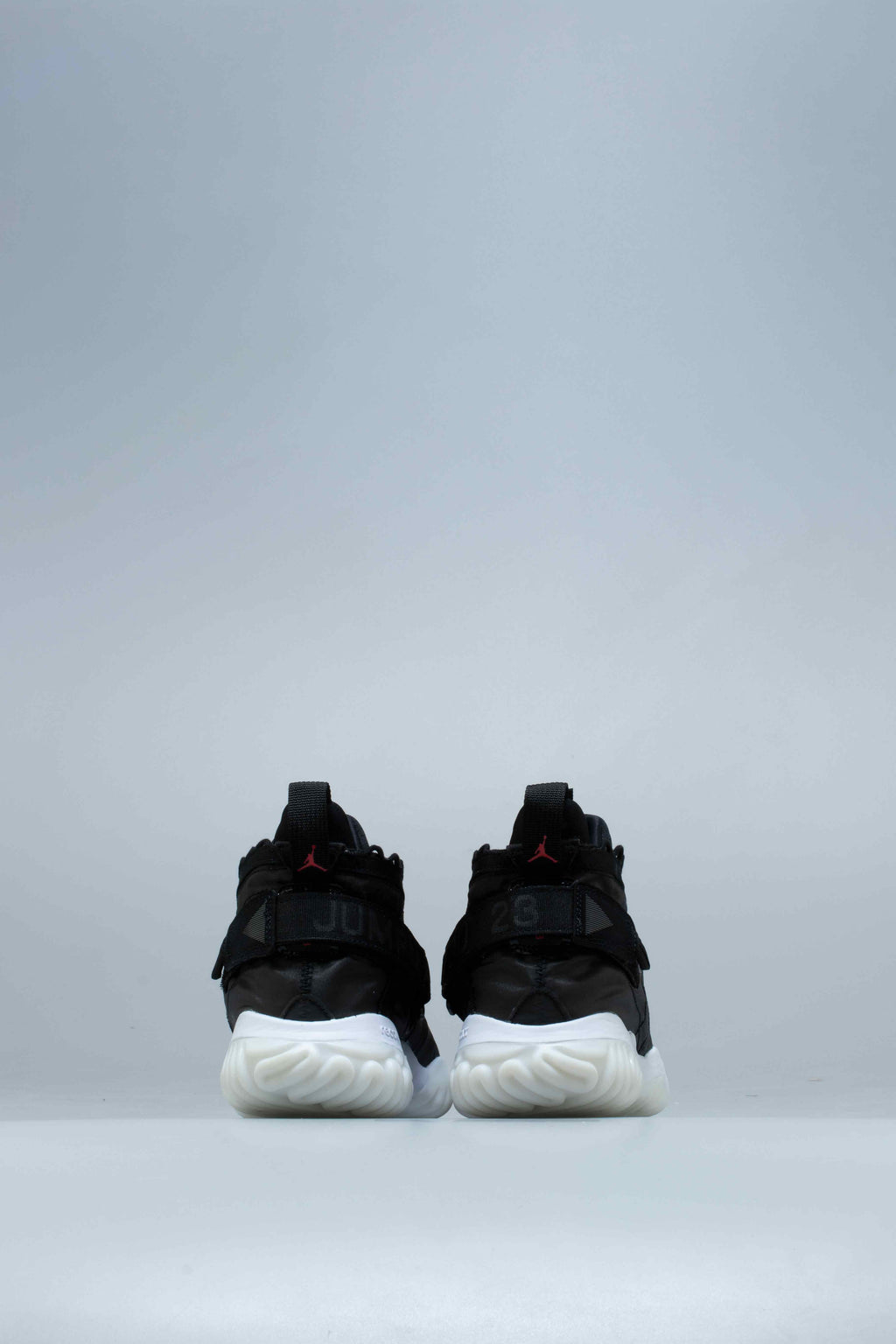 Proto React Mens Shoe Black White