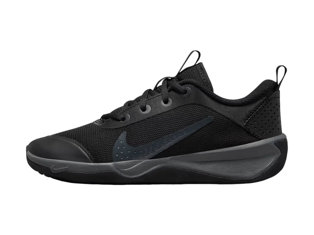 Tenis Nike Omni Multi Court Negro para Niño