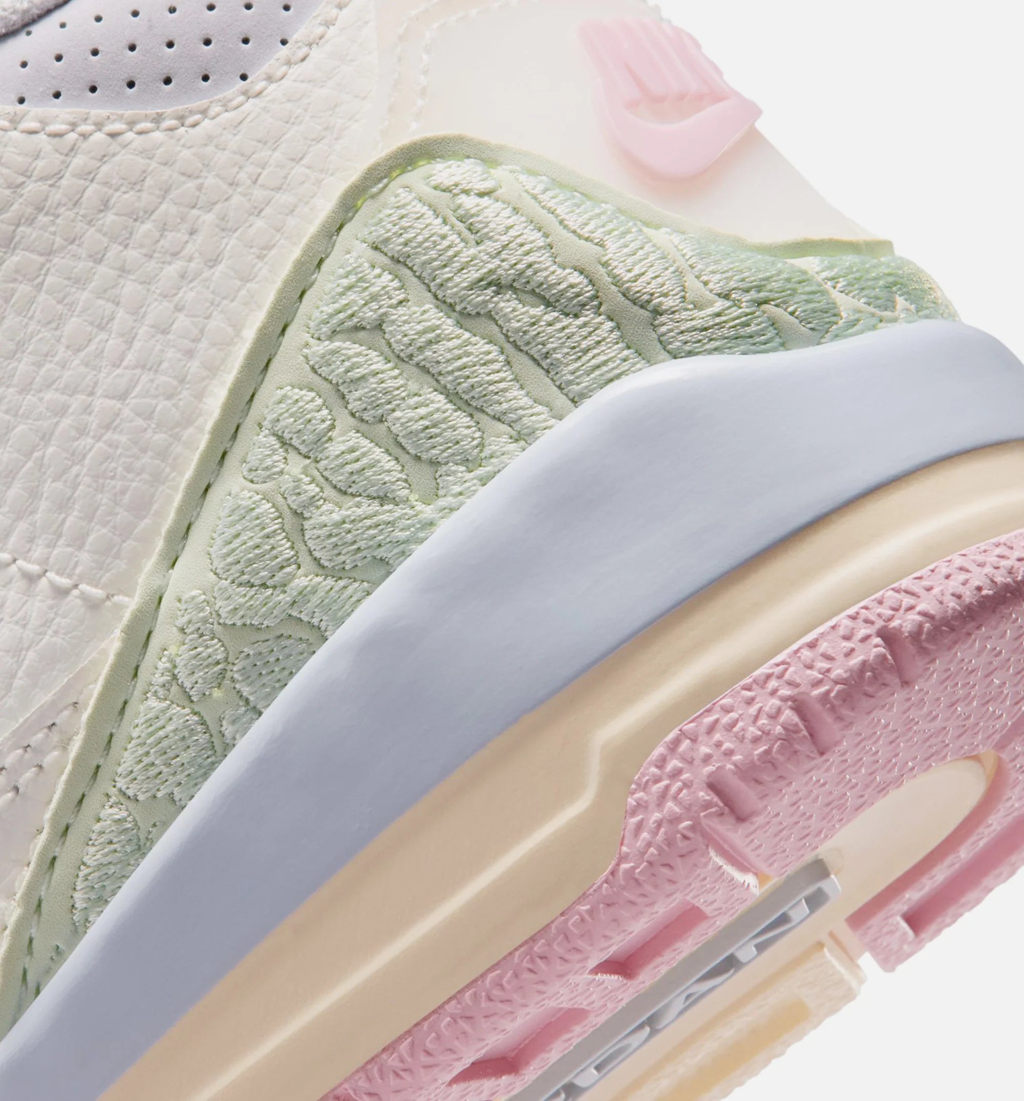 Air Jordan 3 Retro Sail and Jade Aura Preschool Lifestyle Shoe Sail Aura Jade Aura Iris Whisper