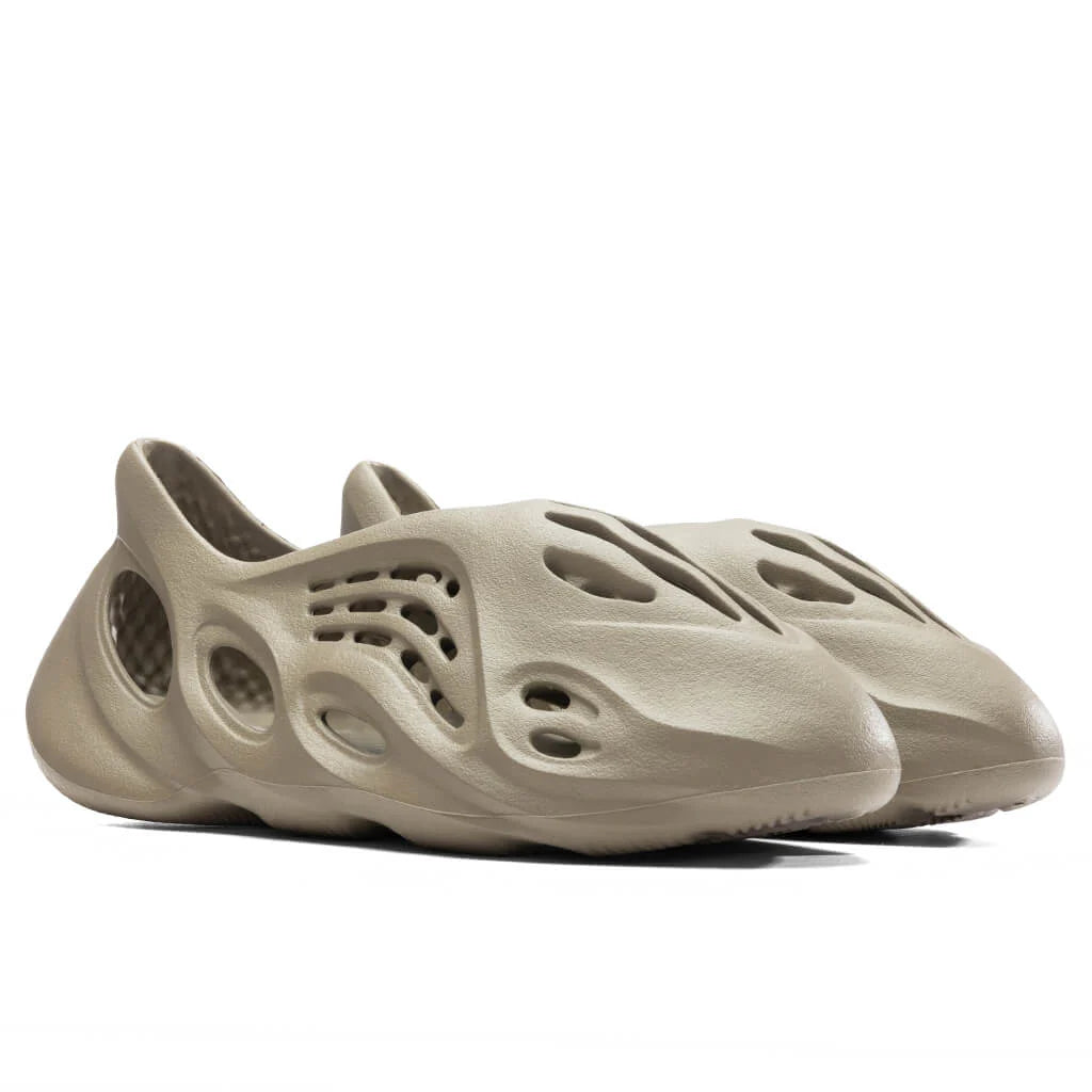 Yeezy Foam RNR Stone Taupe