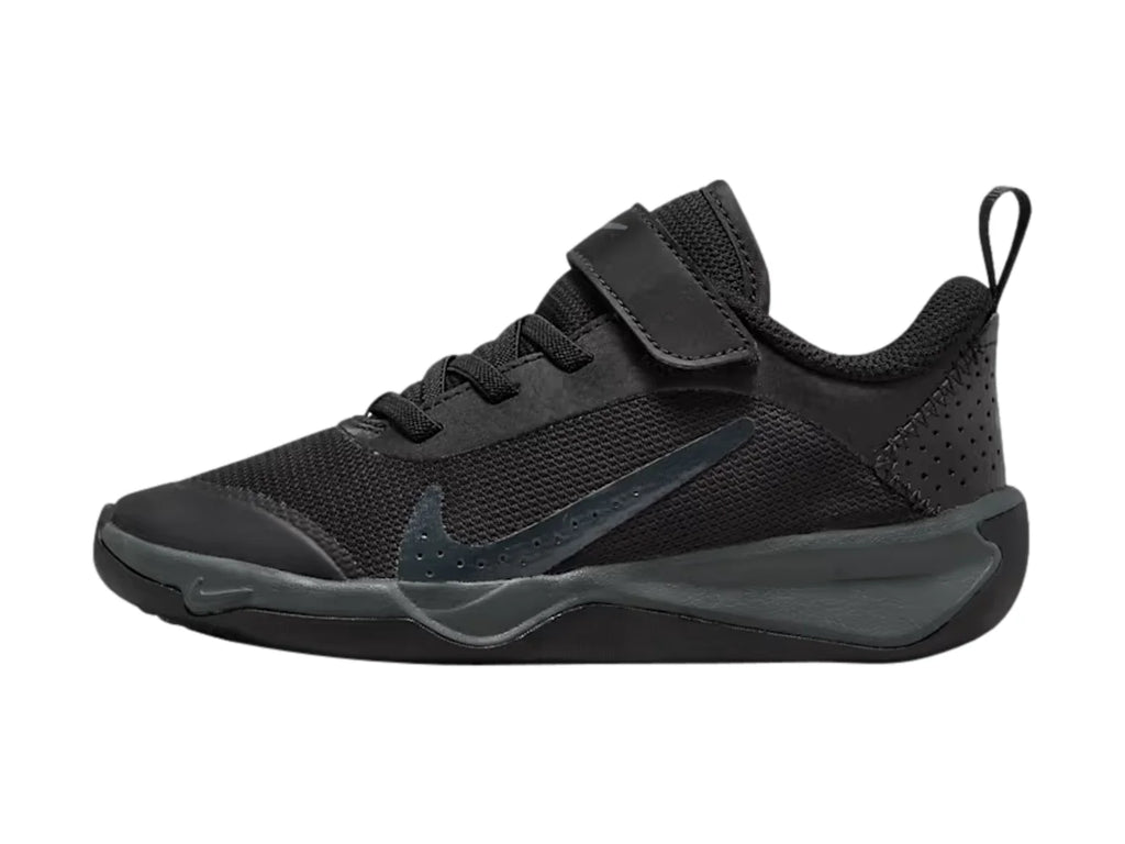 Tenis Nike Omni Multi Court Negro para Niño