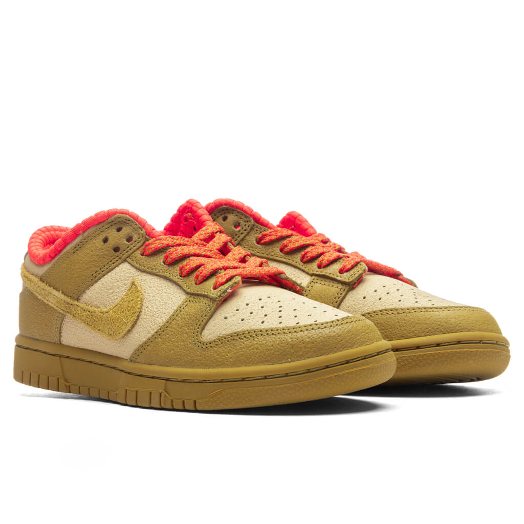 Womens Dunk Low Sesame Bronzine Picante Red