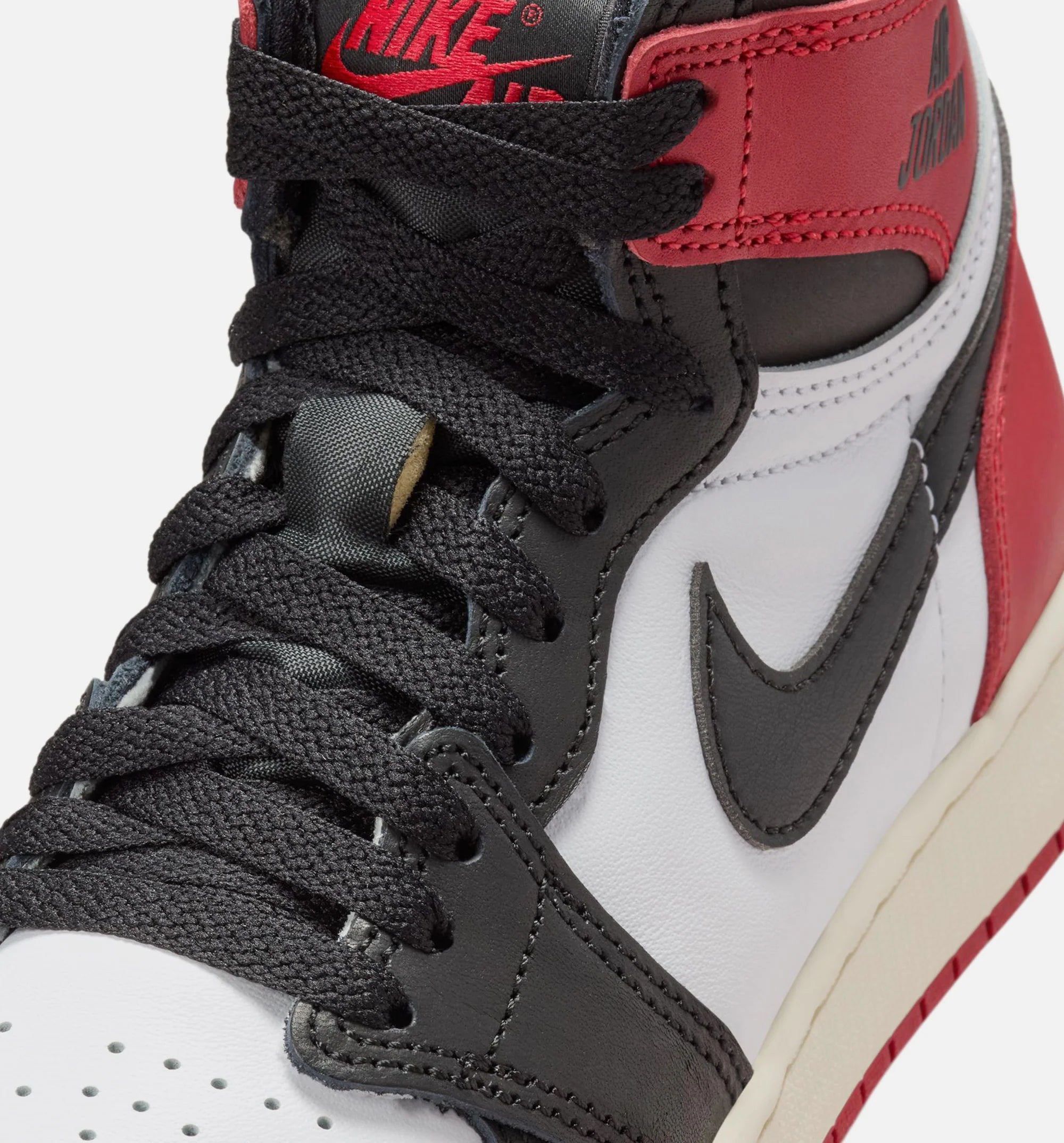 Air Jordan 1 Retro High OG Black Toe Grade School Lifestyle Shoe White Black Varsity Red Sail