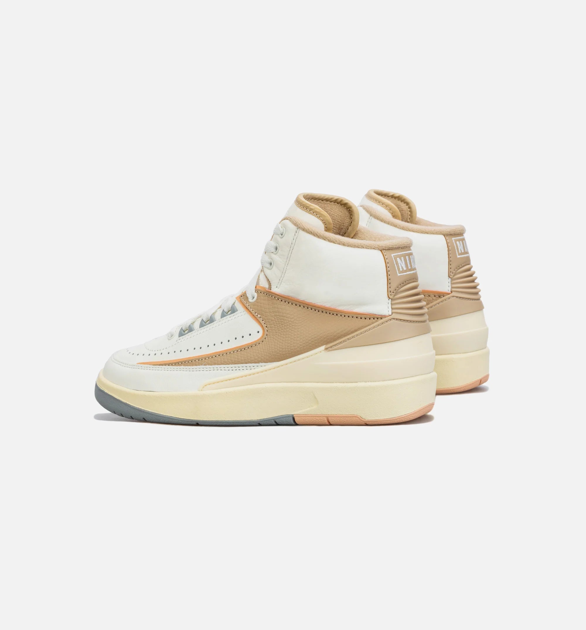 Air Jordan 2 Retro Muslin Womens Lifestyle Shoe Beige White