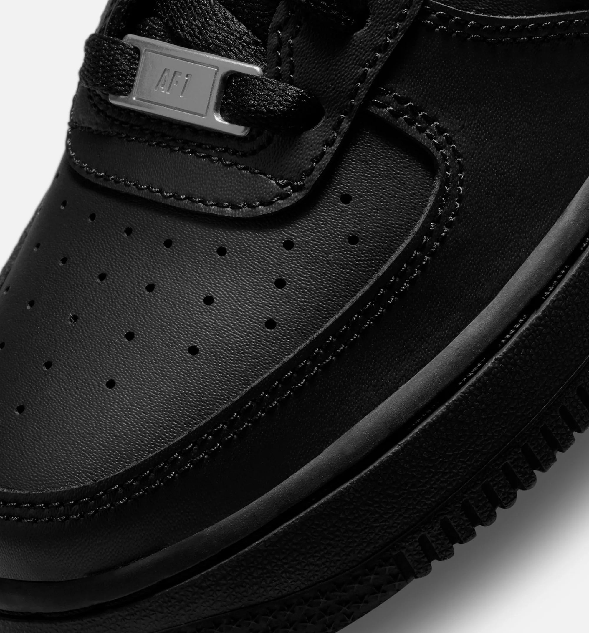 Air Force 1 LE Grade School Lifestyle Shoe Black