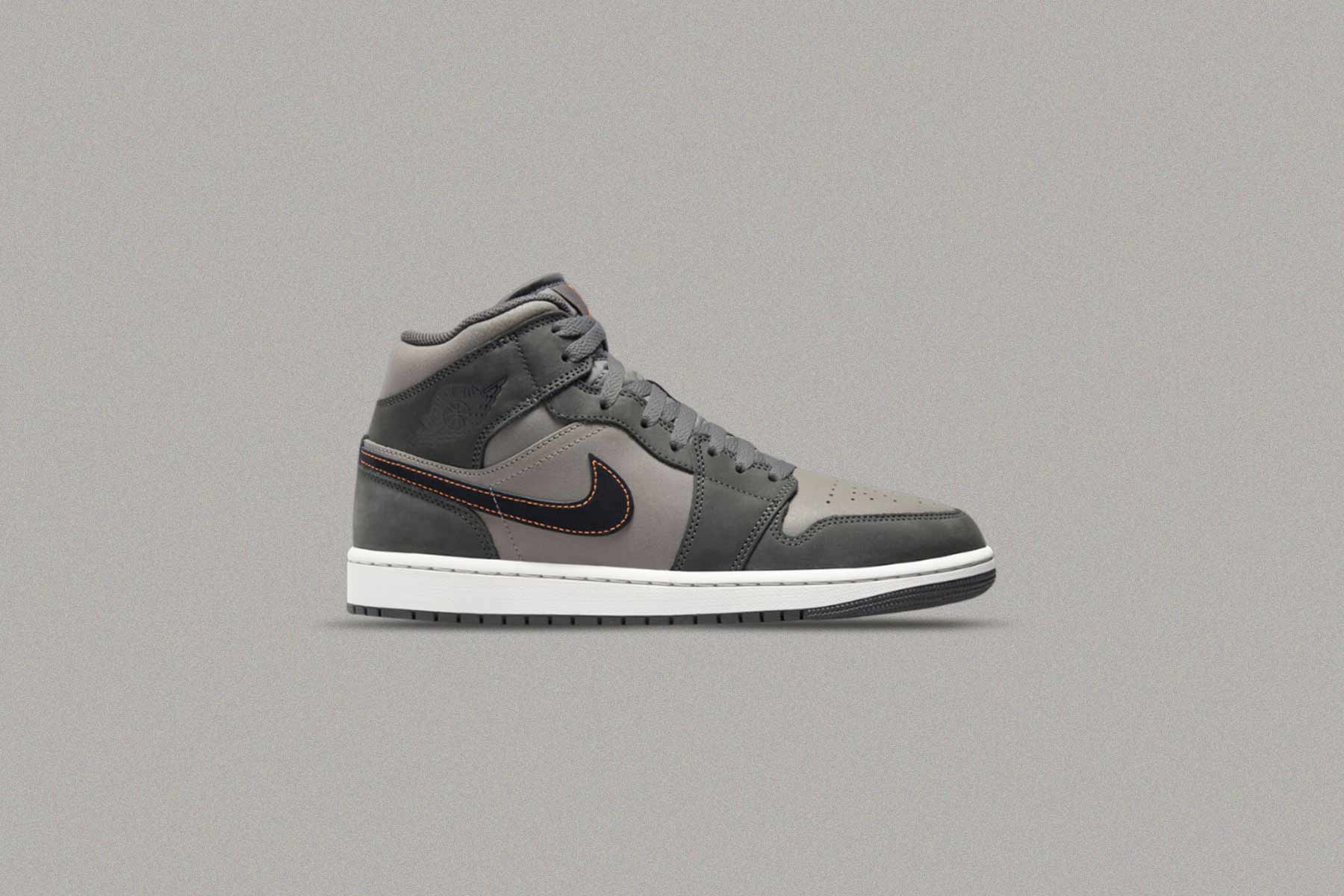 Air Jordan 1 Mid SE Night Stadium Black Flat Pewter