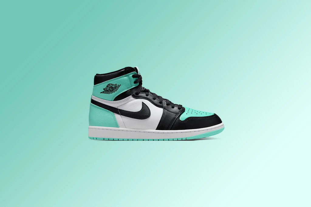 Air Jordan 1 Retro High OG GS White Black Green Glow