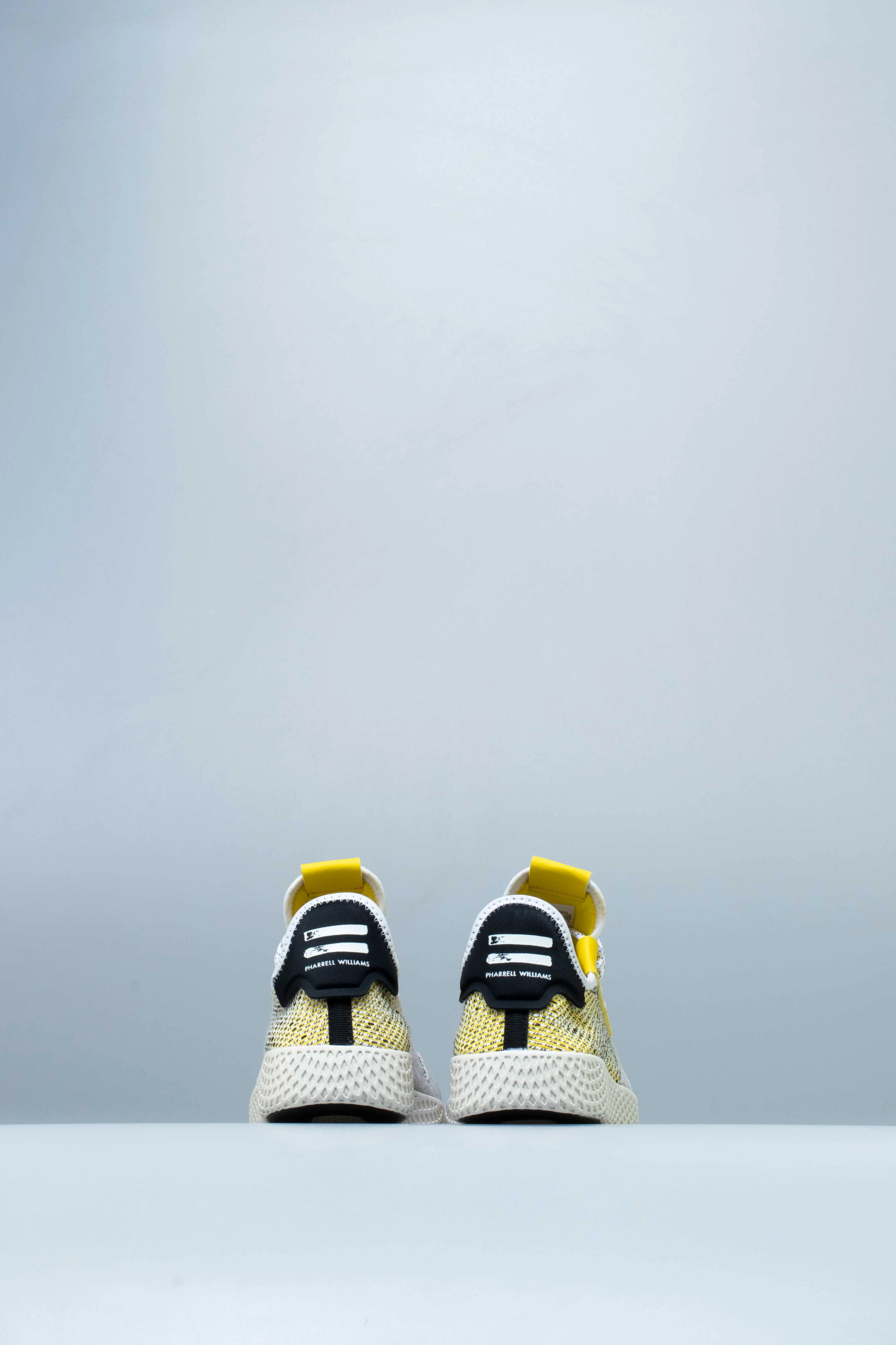 Pharrell Williams Afro Tennis Hu V2 Mens Shoe Yellow White