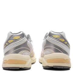 Womens Gel 1130 White Faded Yellow