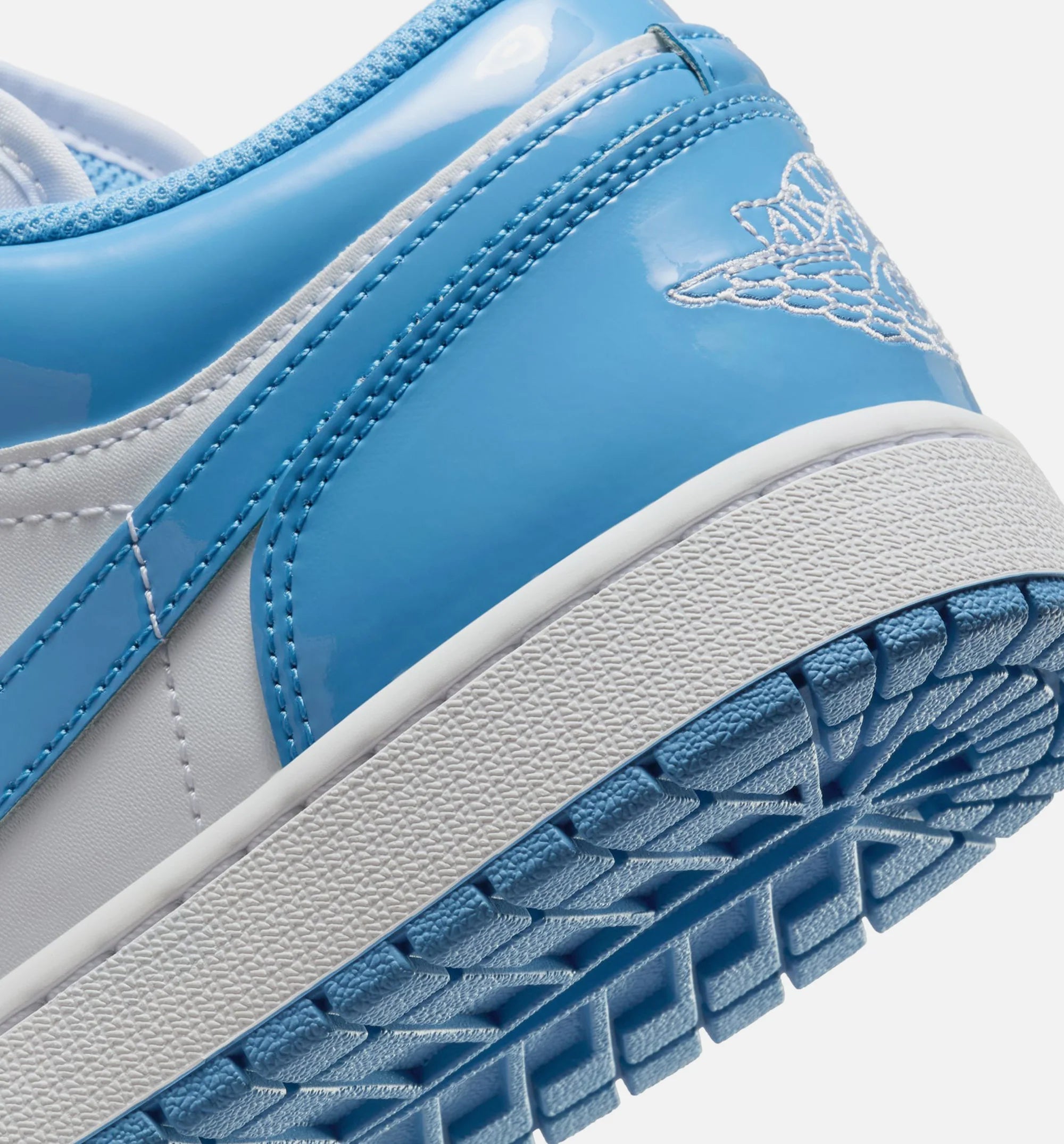 Air Jordan 1 Retro Low Legend Blue Mens Lifestyle Shoe Legend Blue White