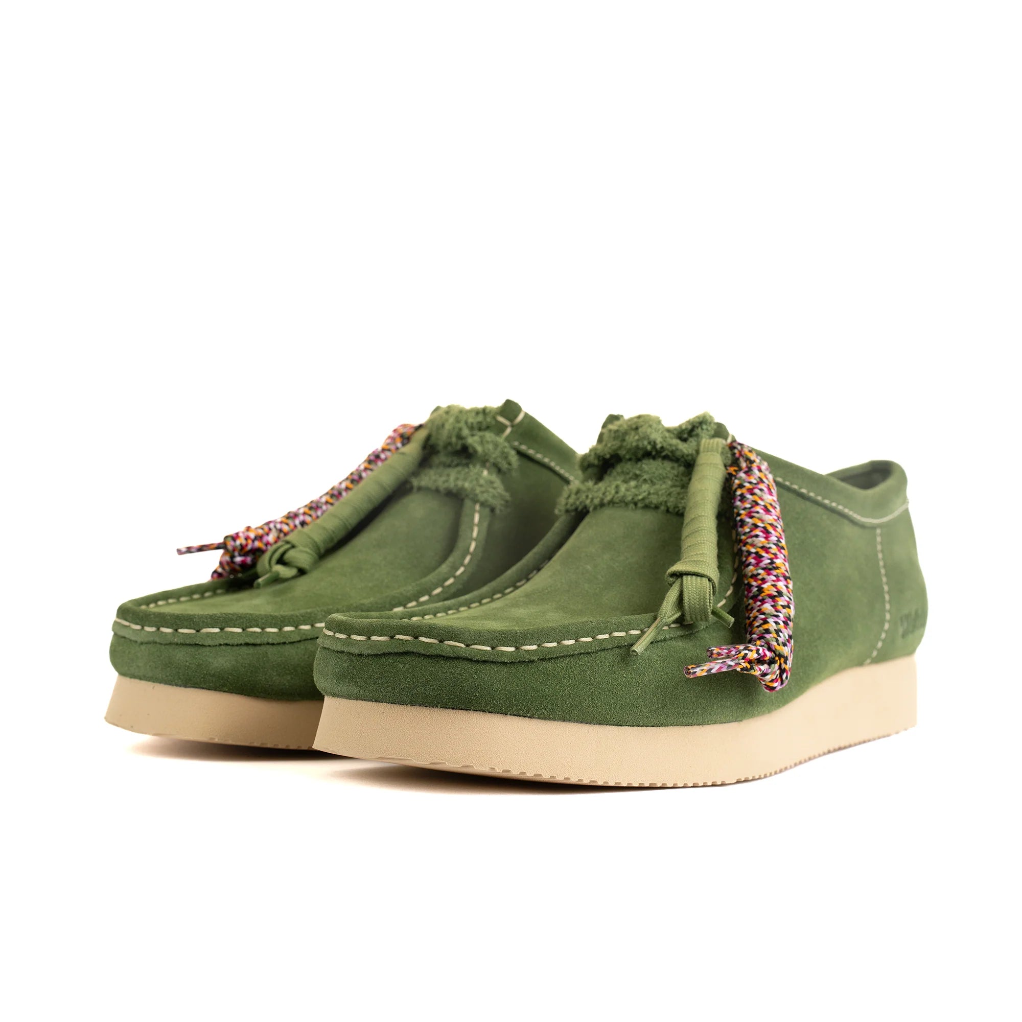 CLARKS WALLABEE GREEN SUEDE