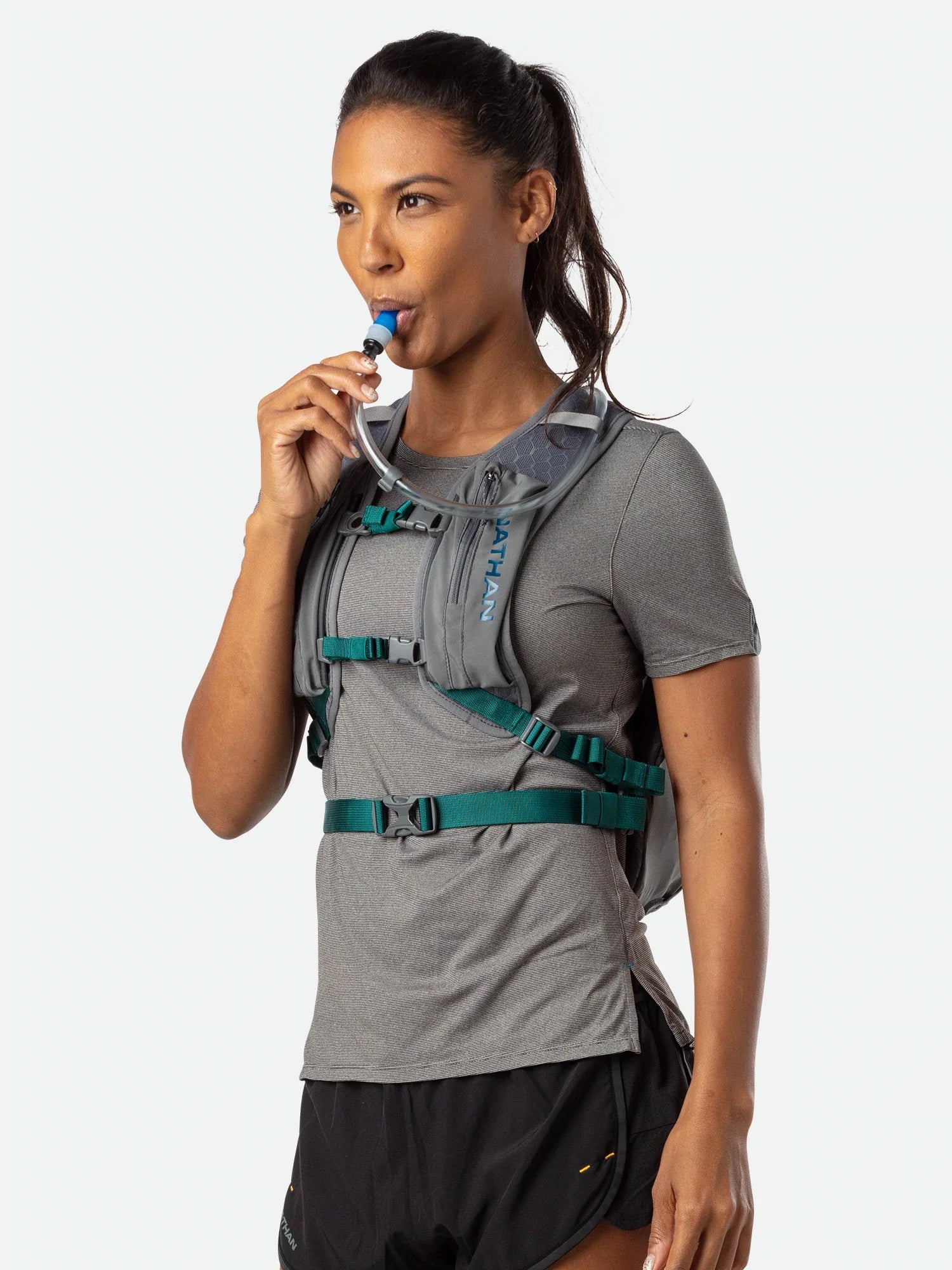 Nathan Crossover 10 Liter Hydration Pack