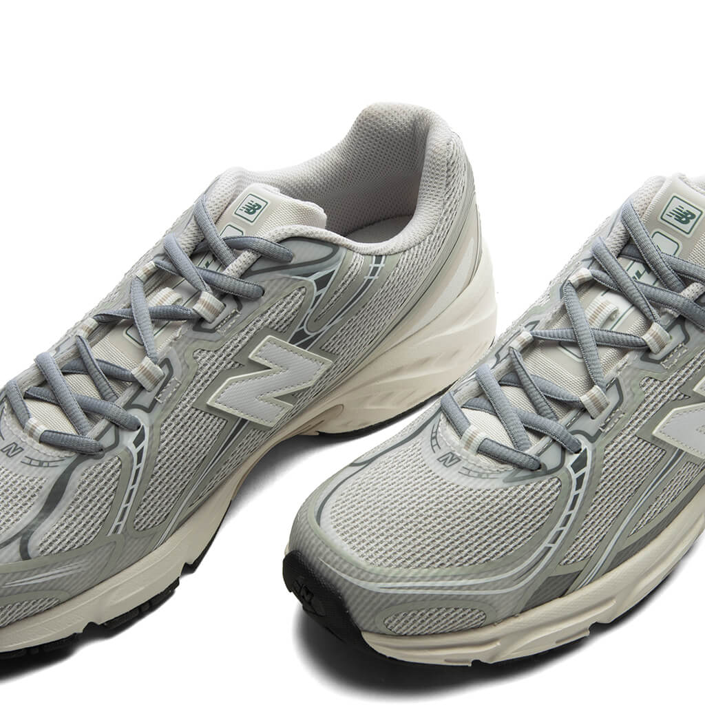 740 Slate Grey Grey Matter