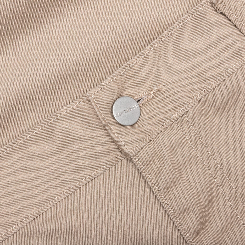 Simple Pant Wall