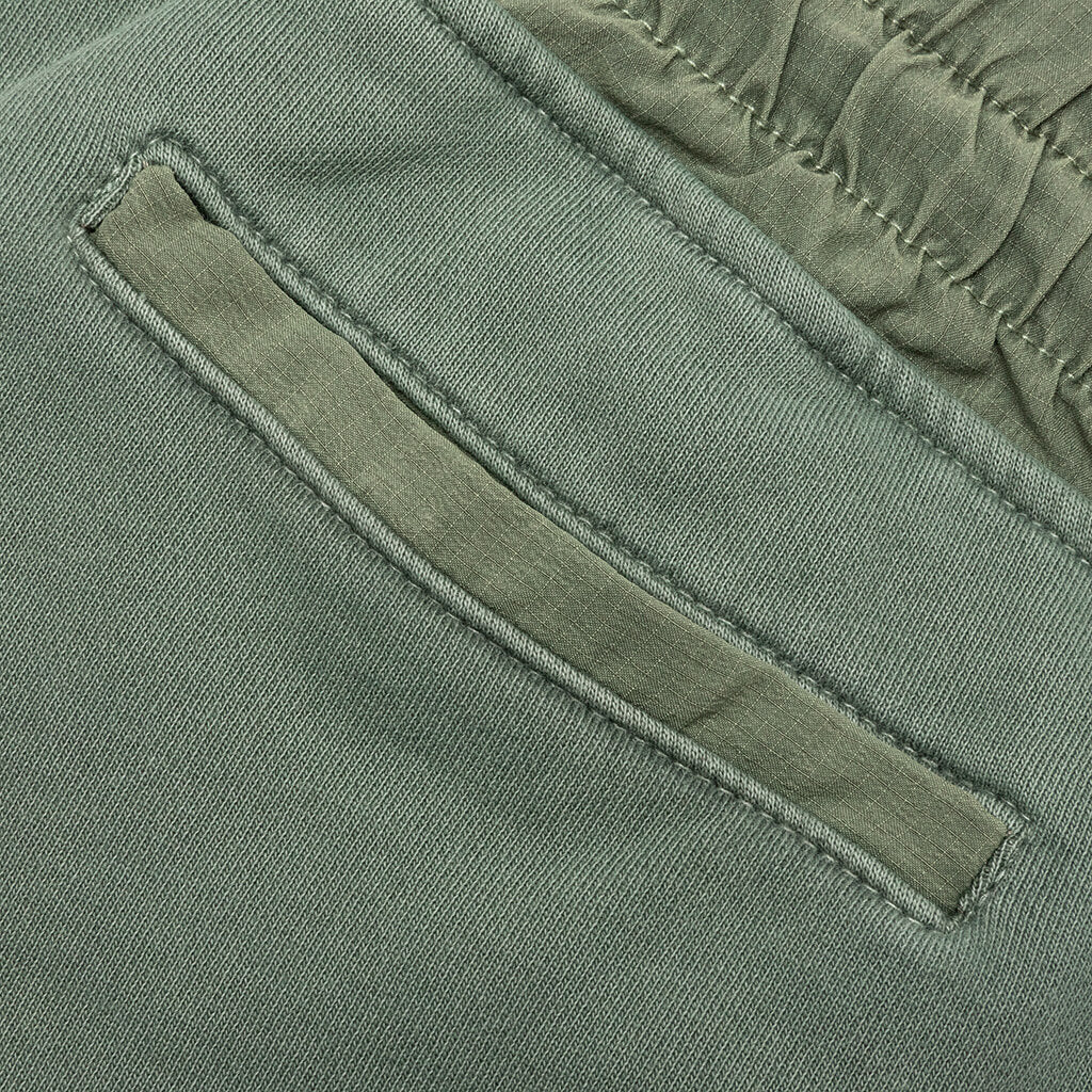 Marc Sweatshort Deep Lichen Green