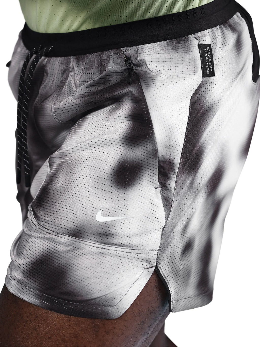 Nike Mens Running Division Dri FIT ADV 4 Brief Lined Running Shorts