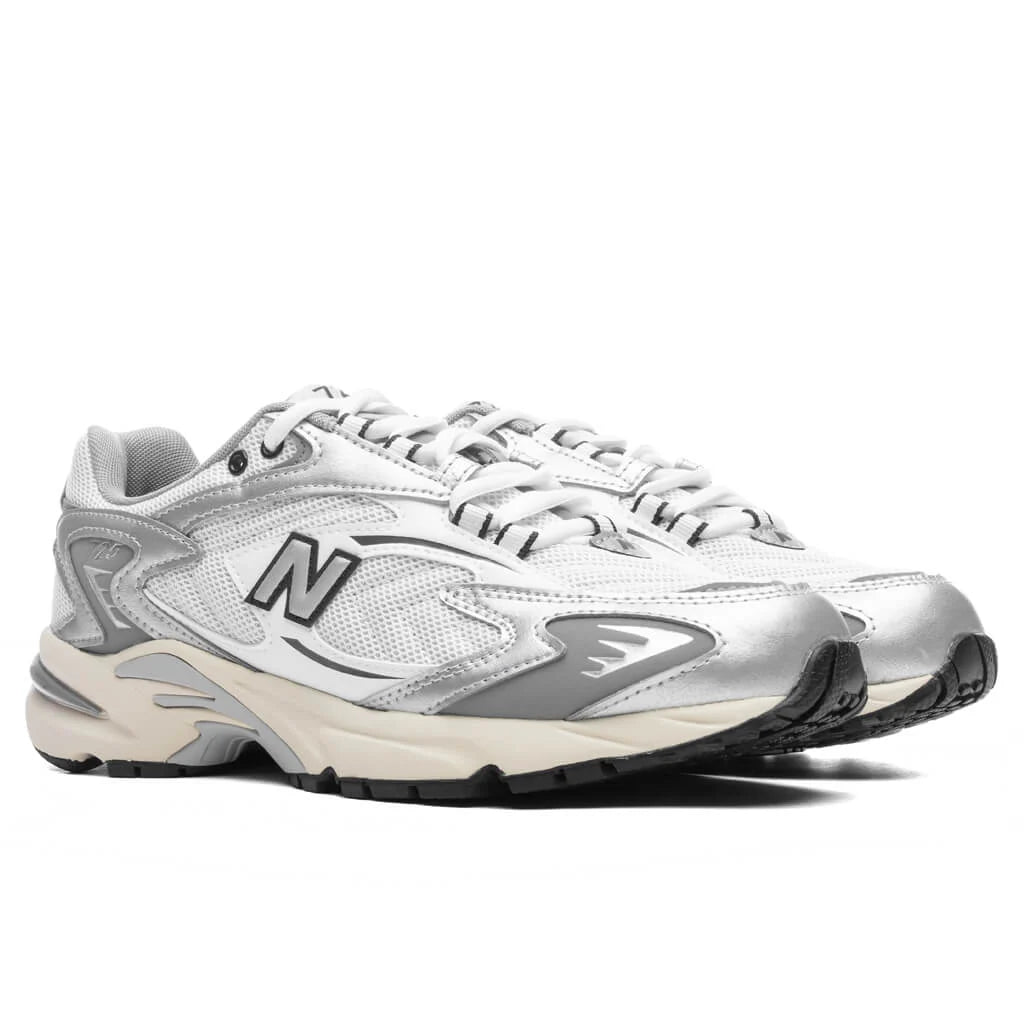 725v1 White Metallic Silver Slate Grey
