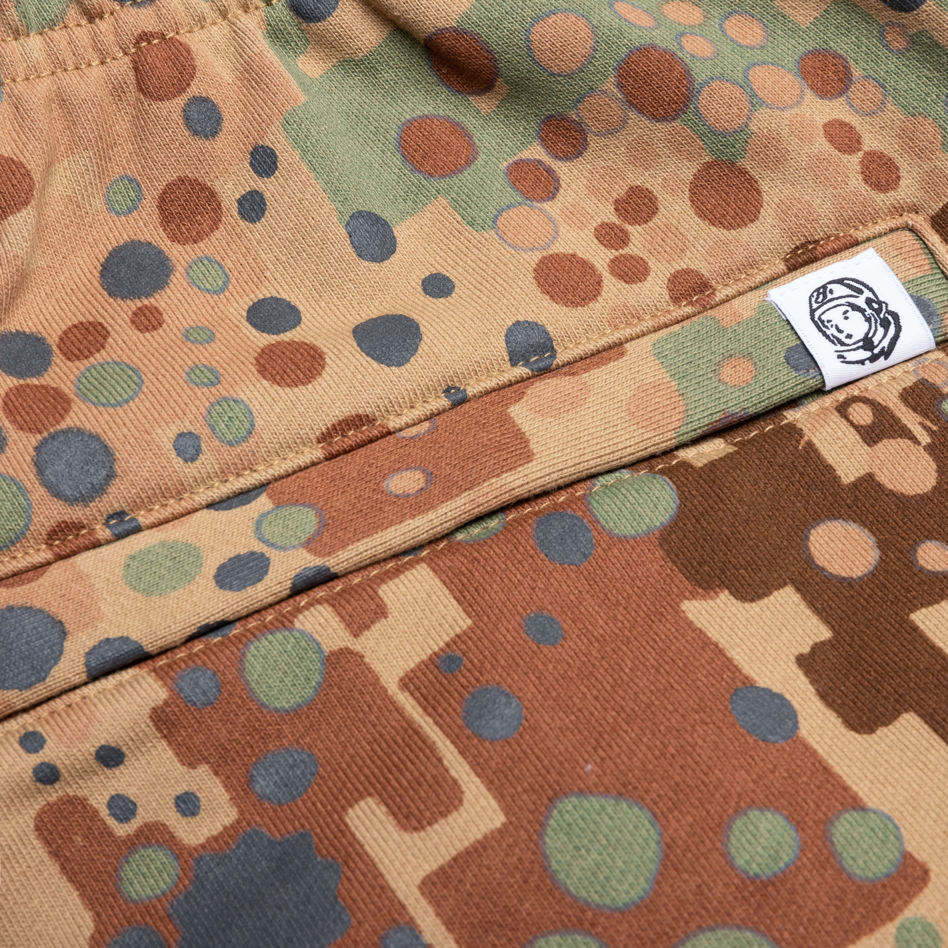 BB Titan Shorts Glow In The Dark Nomad