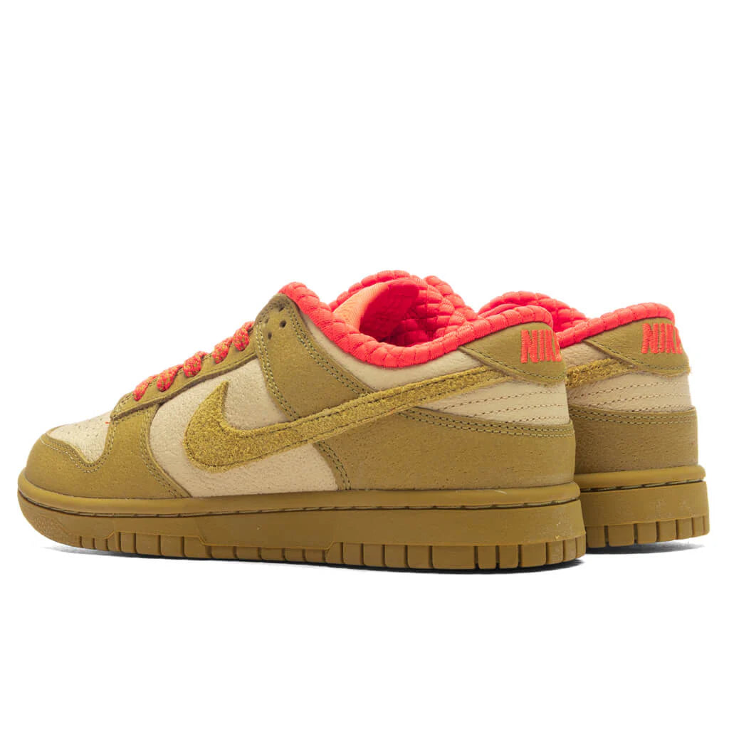 Womens Dunk Low Sesame Bronzine Picante Red