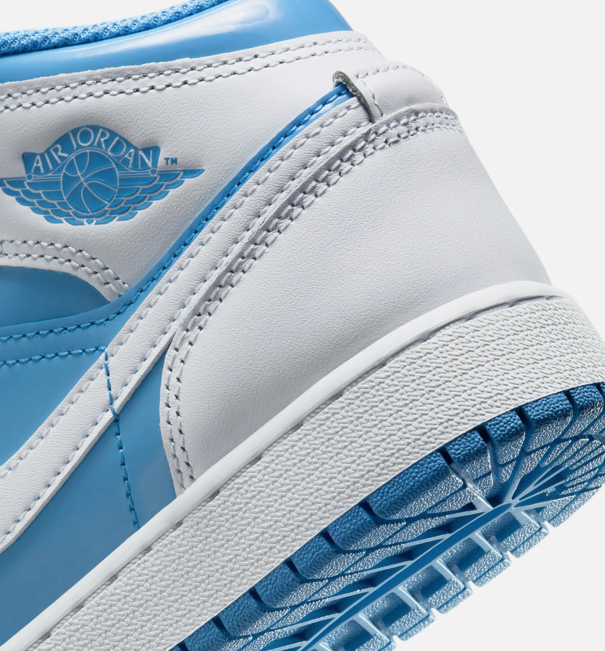 Air Jordan 1 Mid Legend Blue Grade School Lifestyle Shoe White Legend Blue