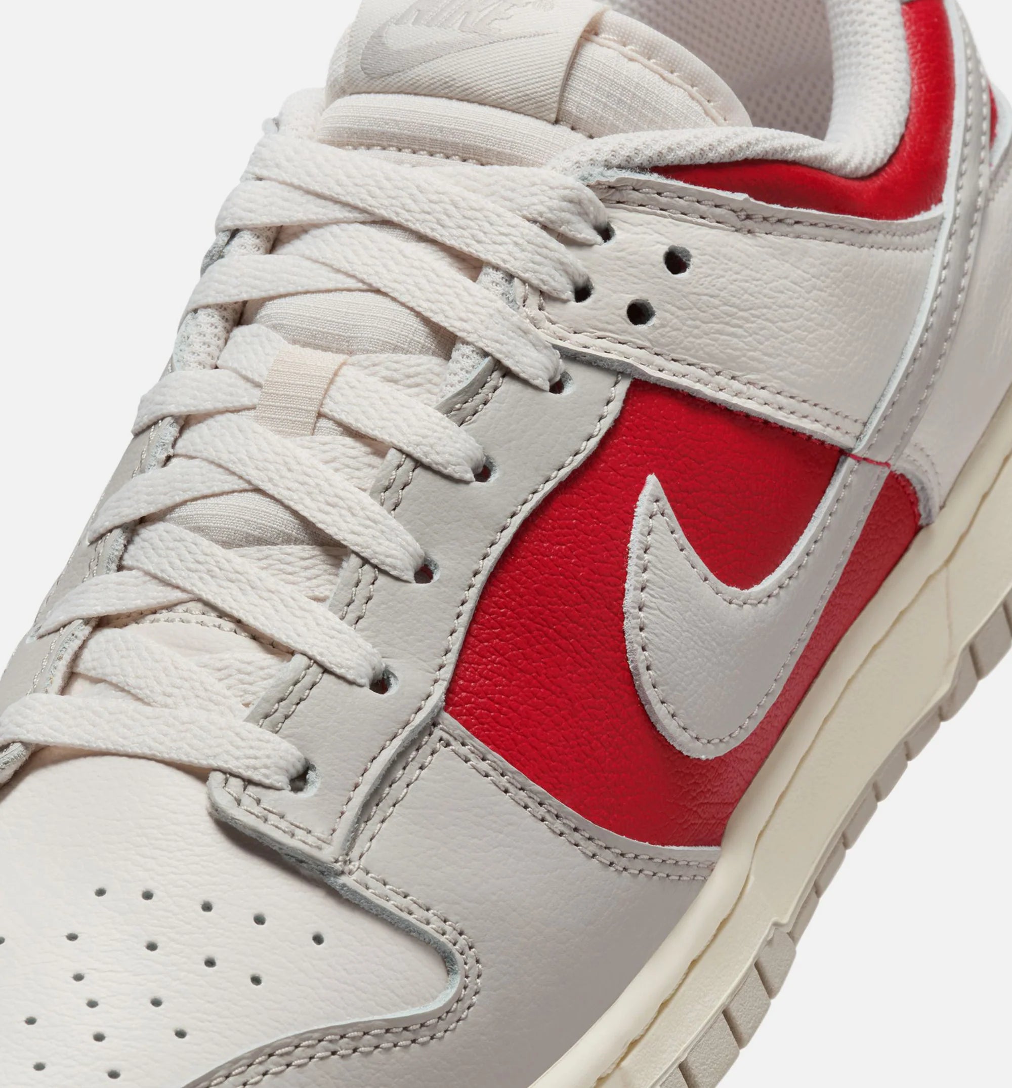 Dunk Low Retro Photon Dust Mens Lifestyle Shoe Photon Light Iron Ore Gym Red Pale Ivory