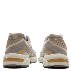 Gel 1130 Pale Oak Clay Grey