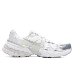 Womens V2K Run White Metallic Silver Platinum Tint