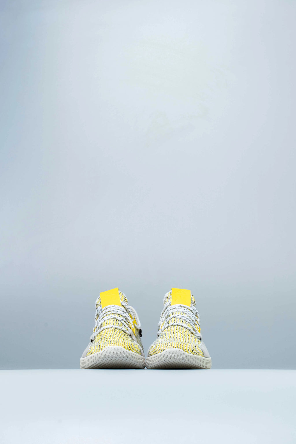 Pharrell Williams Afro Tennis Hu V2 Mens Shoe Yellow White