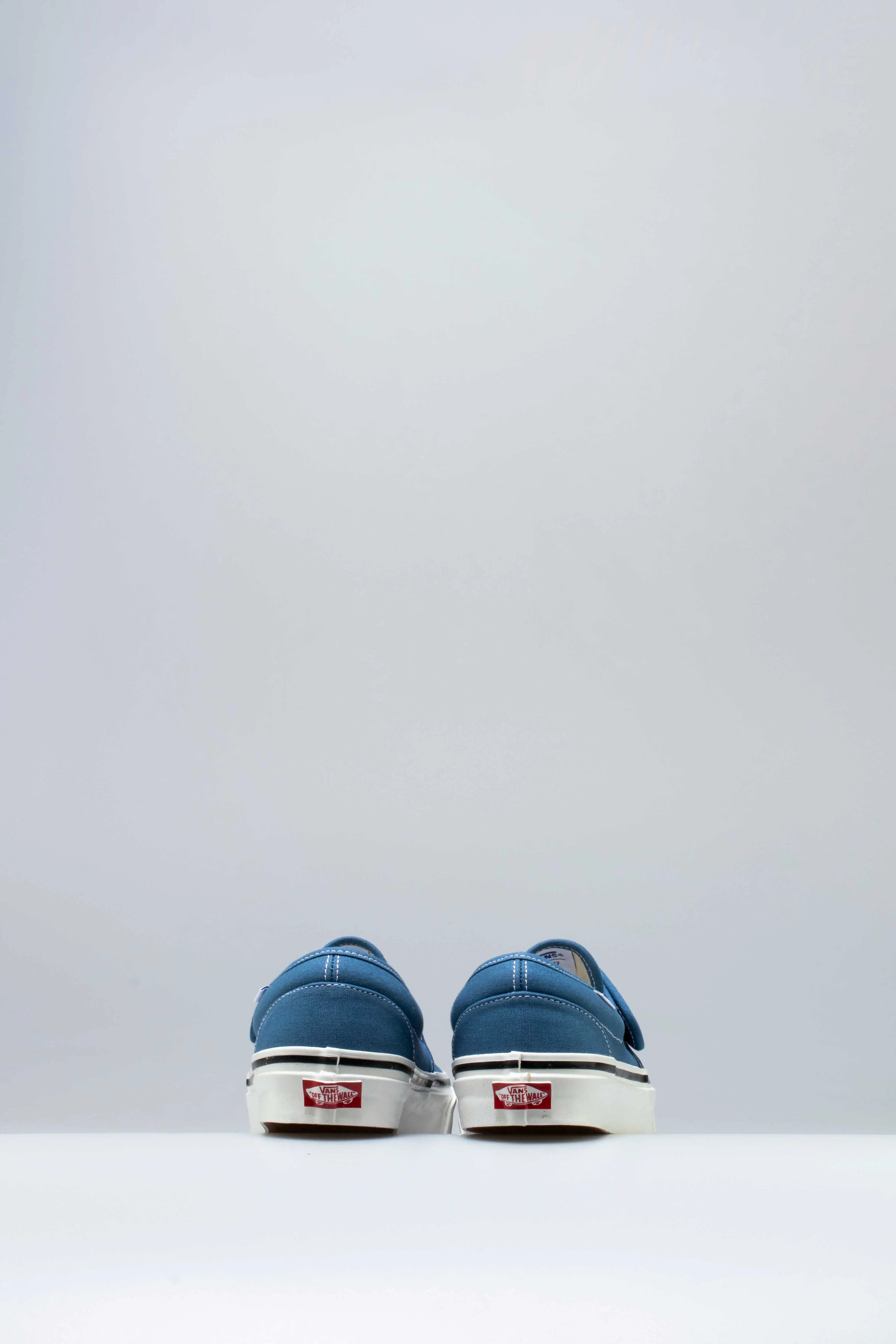 Anaheim Factory Slip On 47 V DX Mens Shoe Navy White