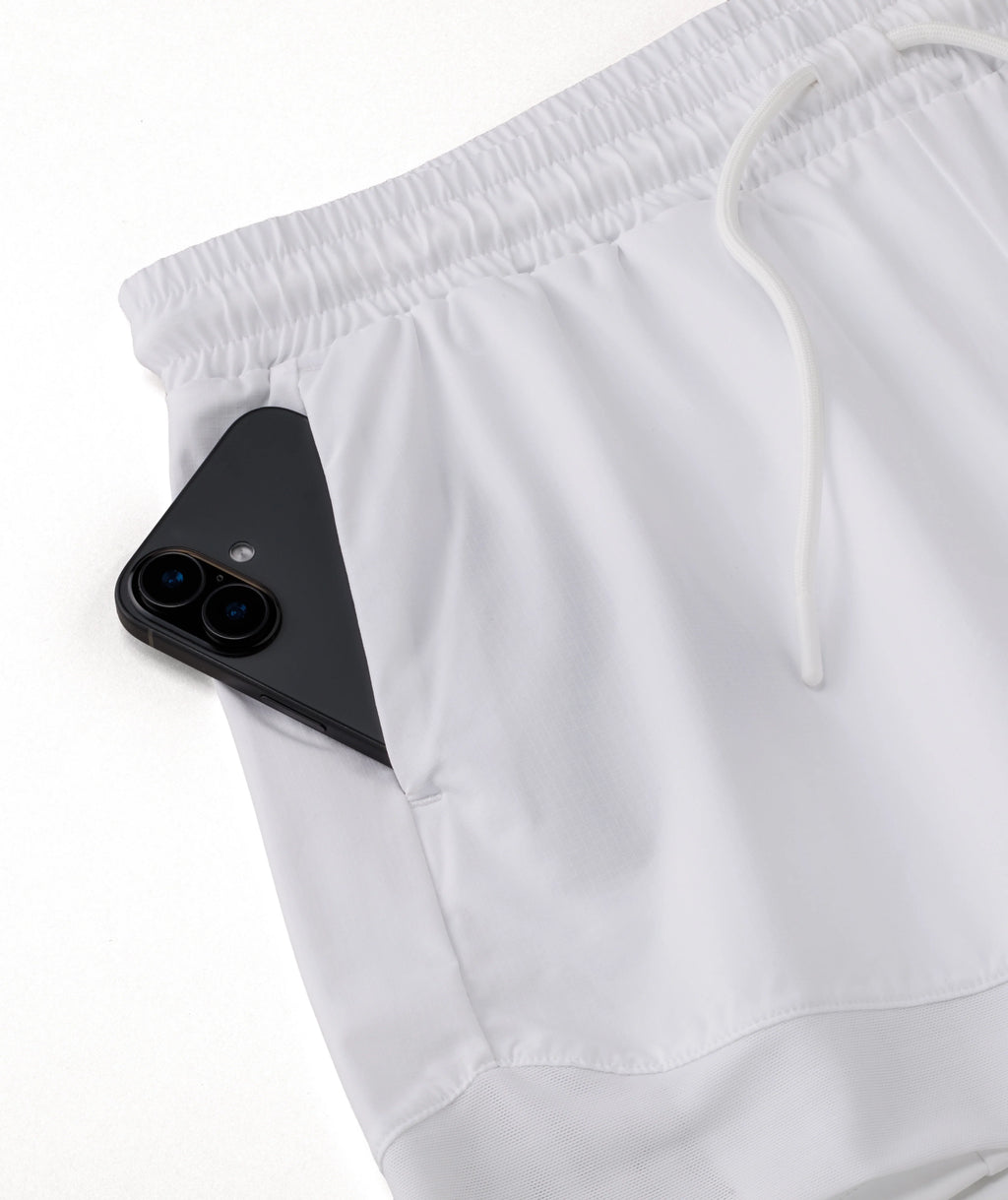 EDGE HEM SHORTS