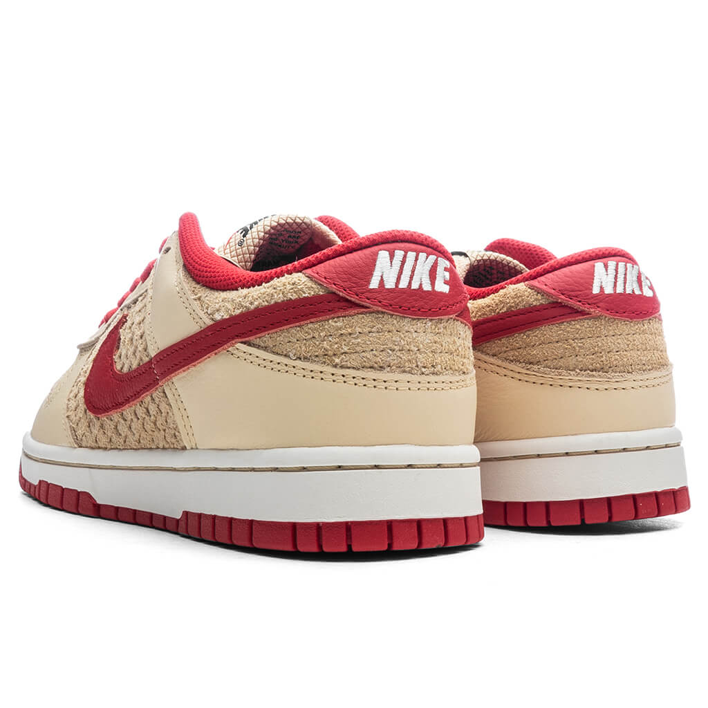 Dunk Low Retro SE Strawberry Waffle Pale Vanilla University Red Sail Wheat