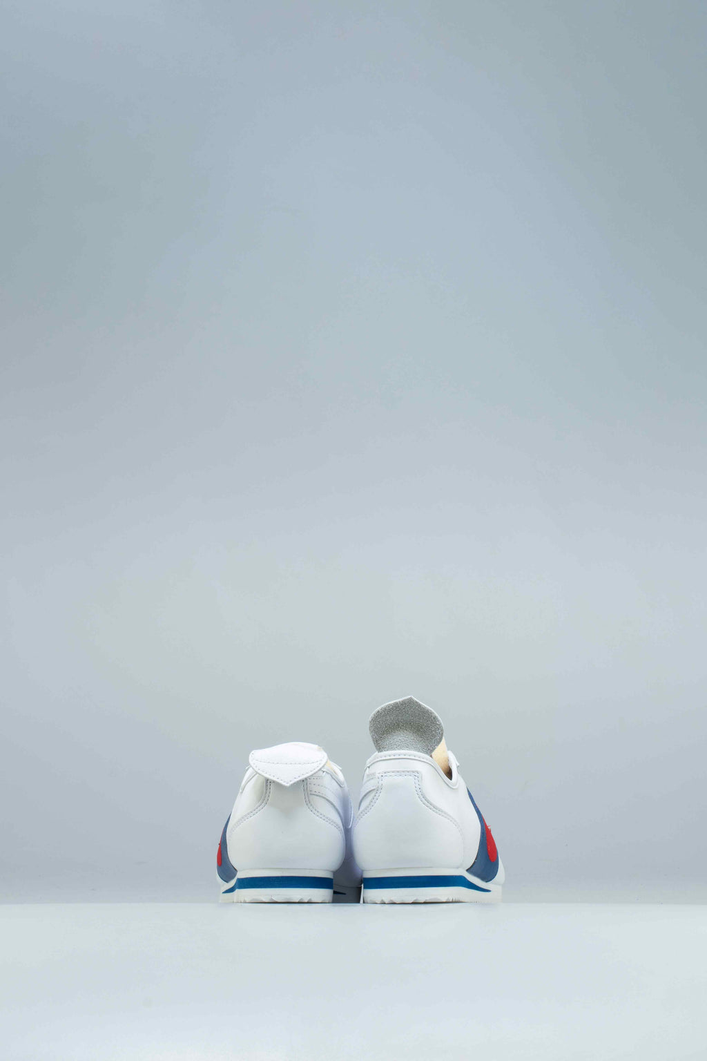 Cortez 72 SD Mens Lifestyle Shoe White Blue Red