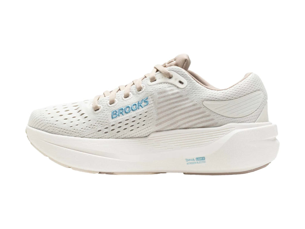 Tenis Brooks Ghost Max 3 Color Coconut para Mujer
