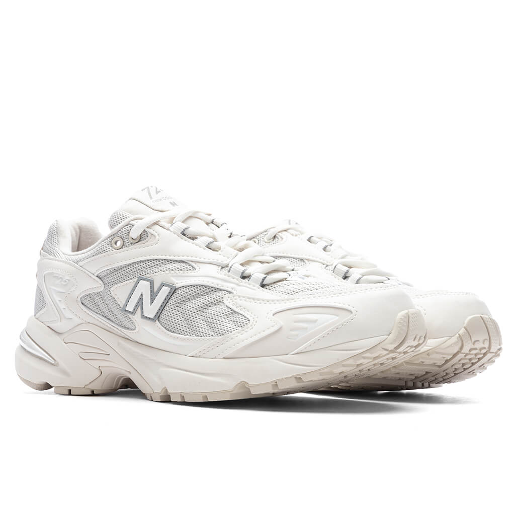 725 White